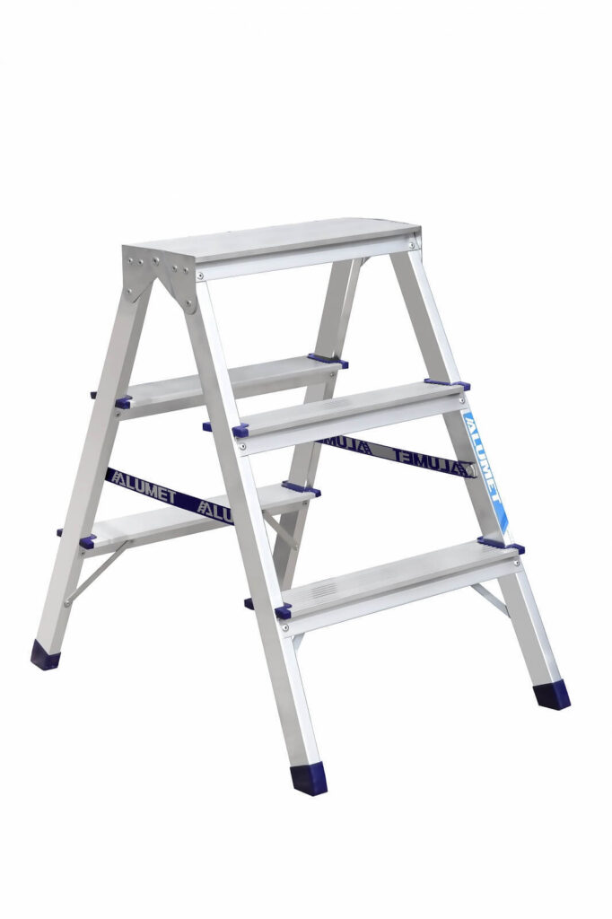 Стремянка алюминиевая 3 ступени 2-х сторонняя "Алюмет" А7203 - Изображение 1